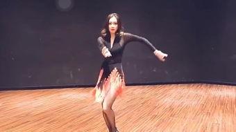 初中生丝袜拉丁舞视频